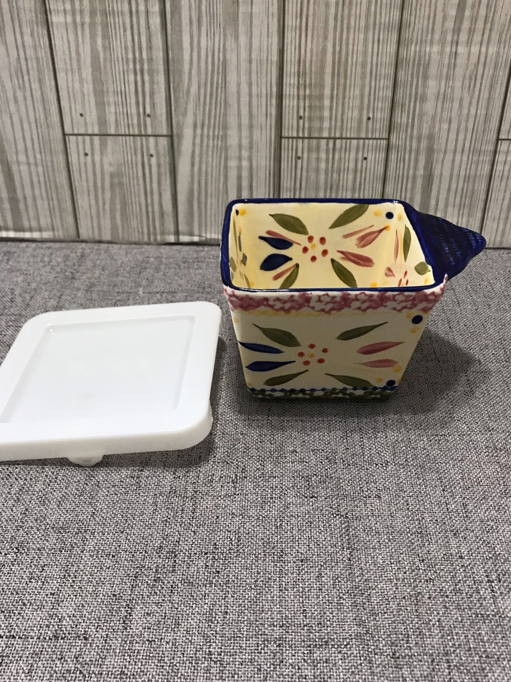 Old World Confetti Individual Square Baker with plastic lid